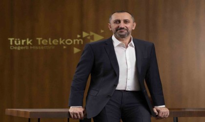 Türk Telekom TahtApp ile az gören çocukların eğitimine destek olmaya devam ediyor