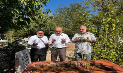 6-7 Ekim olaylarında öldürülen Yasin Börü ve arkadaşları mezarları başında anıldı