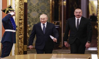 Aliyev, Putin ile görüştü
