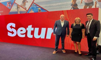 Ayvalık heyeti Antalya Turizm Fuarındaydı