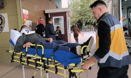 Baba-oğul şakalaşırken pencereden düştü