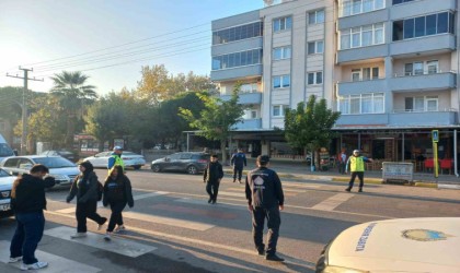 Balıkesirde okul yolunda güvenli geçiş