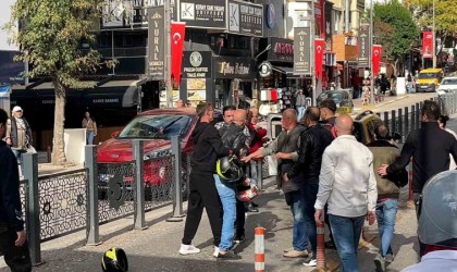 Bandırmada kaza sonrası kavga: Sürücüler birbirine girdi