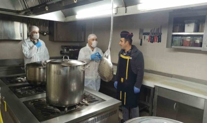 Bayburtta okul kantinleri ile yurt yemekhaneleri denetlendi