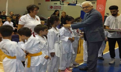 Burhaniyede Amatör Spor Haftası kutlandı