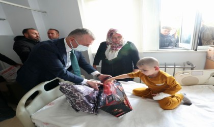 Büyükakın, doğalgaz patlamasından etkilenen vatandaşlarla bir araya geldi