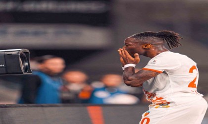 Carlos Mane ligdeki ilk golünü attı