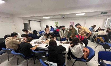 Ceren Özdemir Gençlik Merkezinde güz dönemi kayıtları başladı