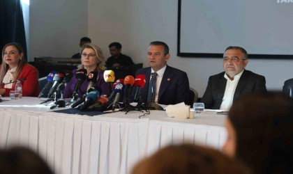 CHP lideri Özel, Bahçelinin açıklamalarını değerlendirdi