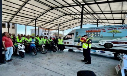 Datçada jandarmadan motosiklet sürücülerine eğitim