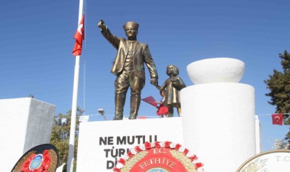 Fethiyede 29 Ekimin 101. yılı törenle kutlanıyor