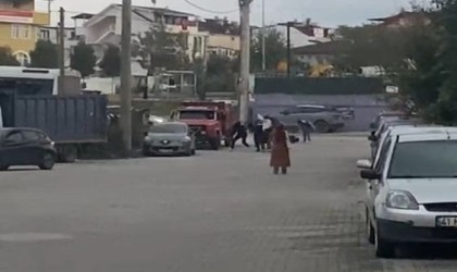 Gençlerin bıçaklı sopalı kavgası kanlı bitti: 1i ağır 2 yaralı