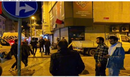 Halı sahadan dönerken serseri kurşunun hedefi oldu