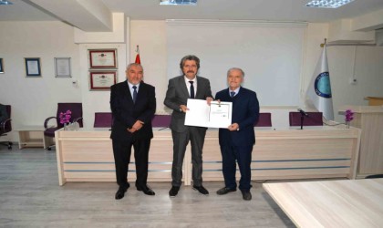 İlahiyat Fakültesinde bayrak değişimi