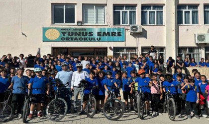 Köyceğiz Yunus Emre Ortaokulu öğrencileri güvenli bisiklet sürmeyi öğrendi