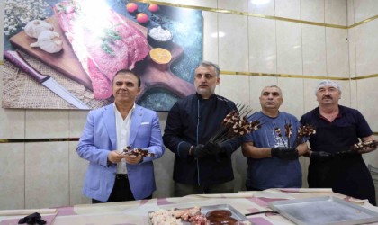 Kozan ciğeri coğrafi işaret için şişlere dizildi