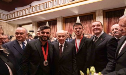 MHP Lideri Bahçeli, Başkan Metin Şahini kabul etti