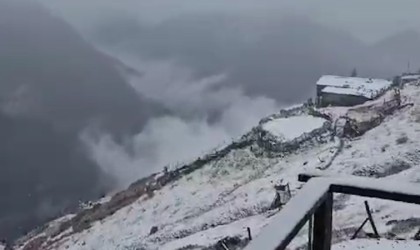 Rizenin yaylaları beyaza büründü