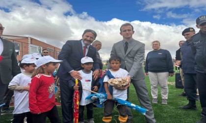 Seyitgazide mevsimlik işçilerin çocukları sporla buluştu