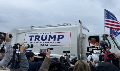 Trumptan Bidena çöp kamyonuyla gönderme