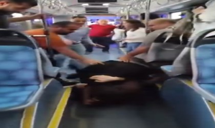 Antalyada otobüs içinde yan bakma kavgası
