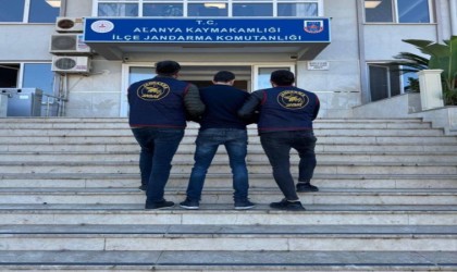 Antalyada son 3 günde 184 aranan şahıs yakalandı