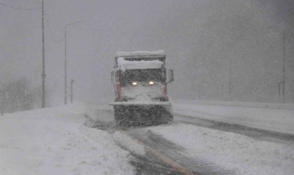 Bolu Dağında kar yağışı etkili oluyor