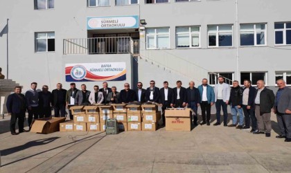 Çocuklar Üşümesin Kampanyası: 300 öğrenciye bot ve mont desteği