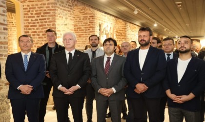 Elisa Zonaronun İstanbulu sergisi Zeytinburnunda sanatseverlerle buluştu