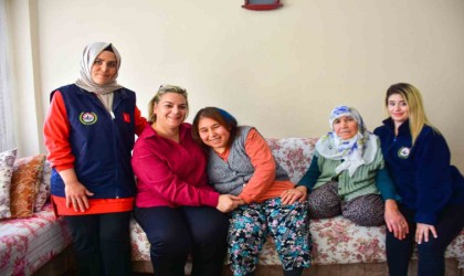 Engelli kızların isteğini İncirliova Belediyesi gerçekleştirdi