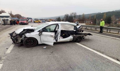 Feci kazanın ateşi Bursaya düştü...Genç öğretmen ve küçük çocuğu kaza kurbanı