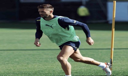 Fenerbahçe, Trabzonspor maçı hazırlıklarına devam etti