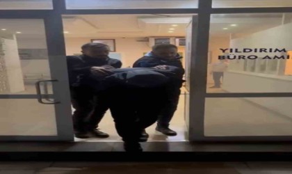 Galatasaray sevdası yaktı...22 yıl hapis cezası bulunan şüpheli maç izlerken yakalandı