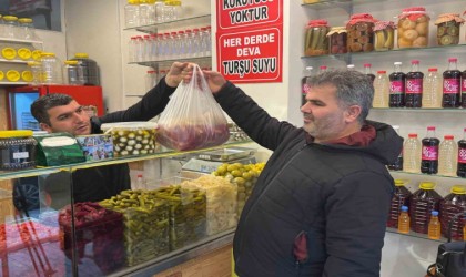 Havalar soğudu, turşuya rağbet arttı