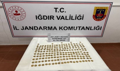 Iğdırda 201 altın sikke ele geçirildi