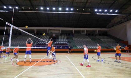 İnegöl Belediyespor Yenişehir Belediyeye hazırlanıyor