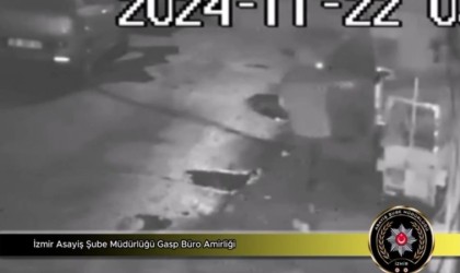 İzmirde eve silahlı saldırı kameraya yansıdı