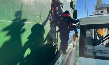 Kırklarelinde gemide rahatsızlanan personel tıbbi tahliye