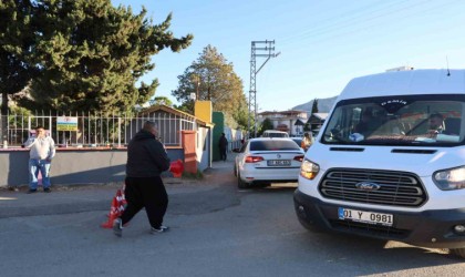 Konuşma zorluğu çeken babanın çocuklarını okutma azmi