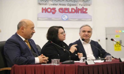 Kütahyada Türkiye Yüzyılı Vizyonunda Meslek Seçimi ve Kariyer Planlaması paneli