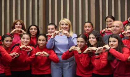 Merkezefendi Belediyesinden amatör spor kulüplerine 2 milyonluk can suyu