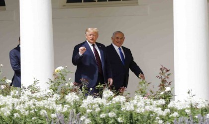 Netanyahu, Trumpı seçim zaferinden dolayı kutladı