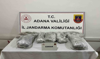Otomobilde 6 kilogram uyuşturucu ele geçirildi