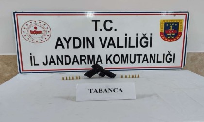 Silahlı tehdit şüphelisi jandarma ekiplerince yakalandı