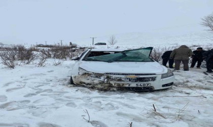 Tatvanda trafik kazası: 4 yaralı