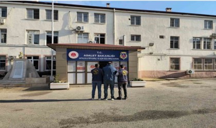 150 farklı dosyadan toplamda 545 yıl hapis cezasıyla aranan şahıs yakalandı