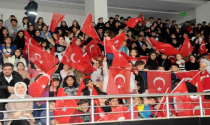 2. Ordu Komutanlığı bandosunun Cizredeki konserini bin 500 kişi izledi