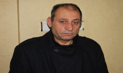 26 yıl önce evlatlık verdiği kızlarını arıyor