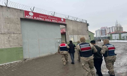 Ağrıda kesinleşmiş hapis cezası bulunan 2 şüpheli tutuklandı