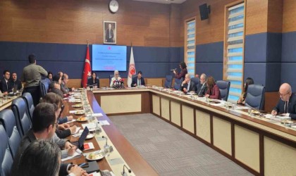 AK Partili Katırcıoğlu: Sosyal medya kullanımında yaş sınırlamasını gündemimizde tutmaya devam edeceğiz”